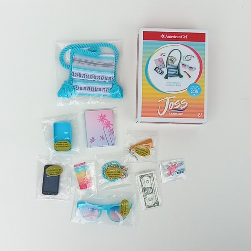 American Girl Girl Of The Year 2020 Joss Doll And Book With Box And Accessories - Picture 15 of 16